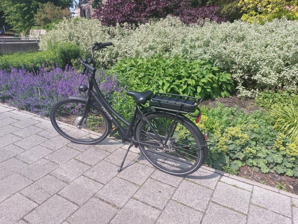 Korting#Elektrische fiets CORTINA E-U1 / Black Matt / Dames, Fietsen en Brommers, Elektrische fietsen, Zo goed als nieuw, Cortina