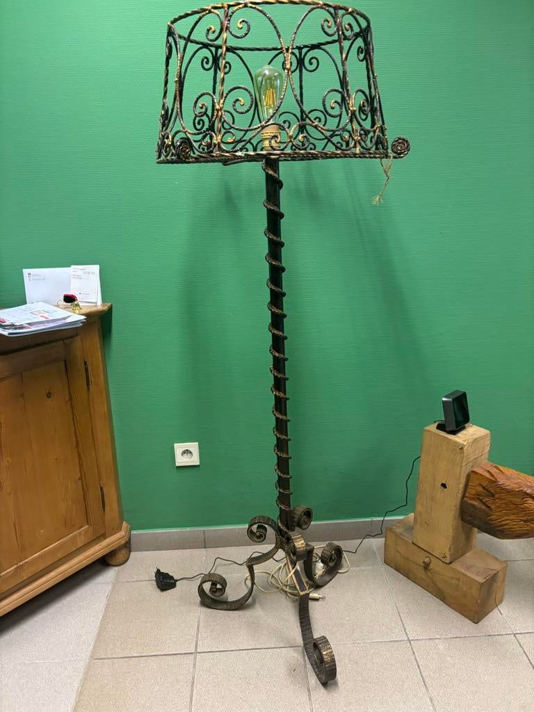 Antieke bronzen staande lamp - Topstaat, Ophalen of Verzenden, Zo goed als nieuw, 150 tot 200 cm