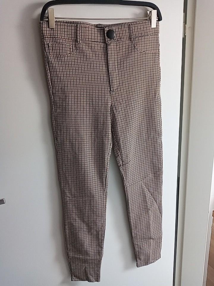 36/38 nieuw superleuke broek in ruit zwart, bruin en crème, Overige kleuren, Zara, Nieuw, Ophalen of Verzenden