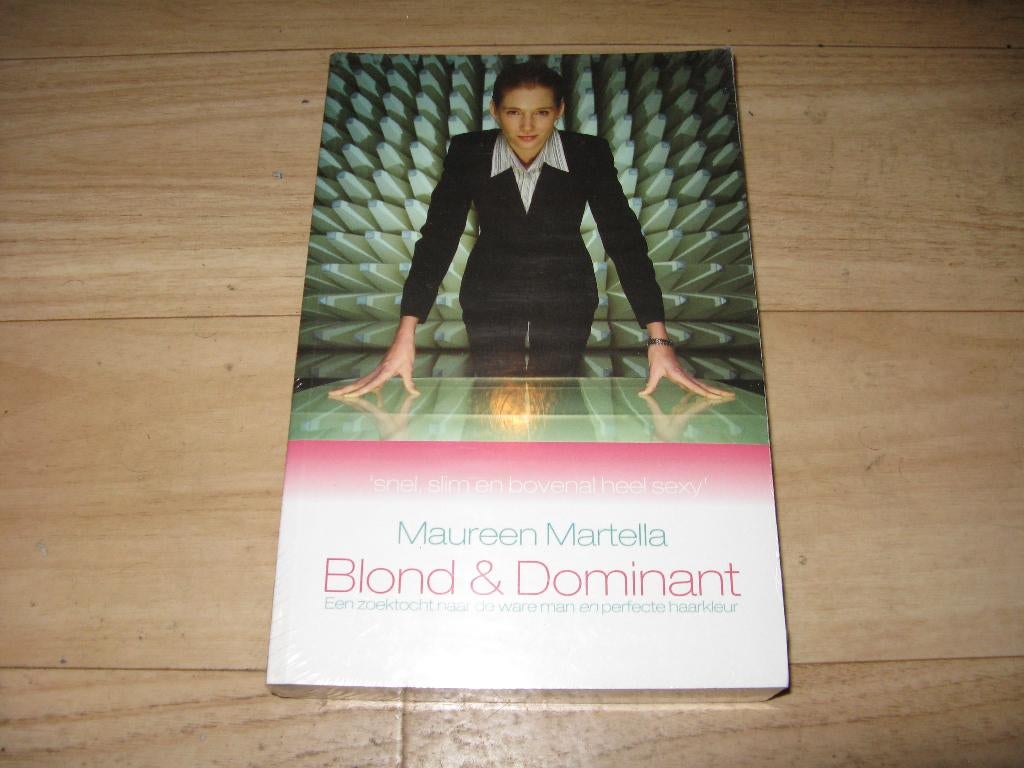 Maureen Martella - Blond & Dominant (8480), Ophalen of Verzenden, Nieuw