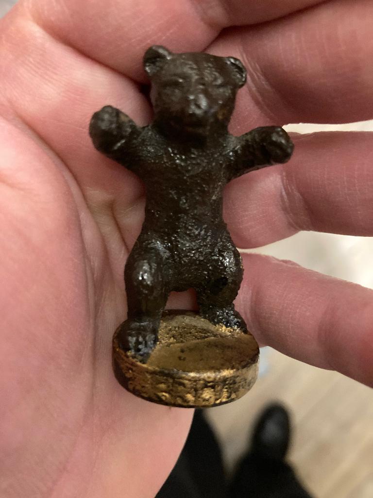 Beer van Berlijn  bronzen beeldje, Ophalen of Verzenden