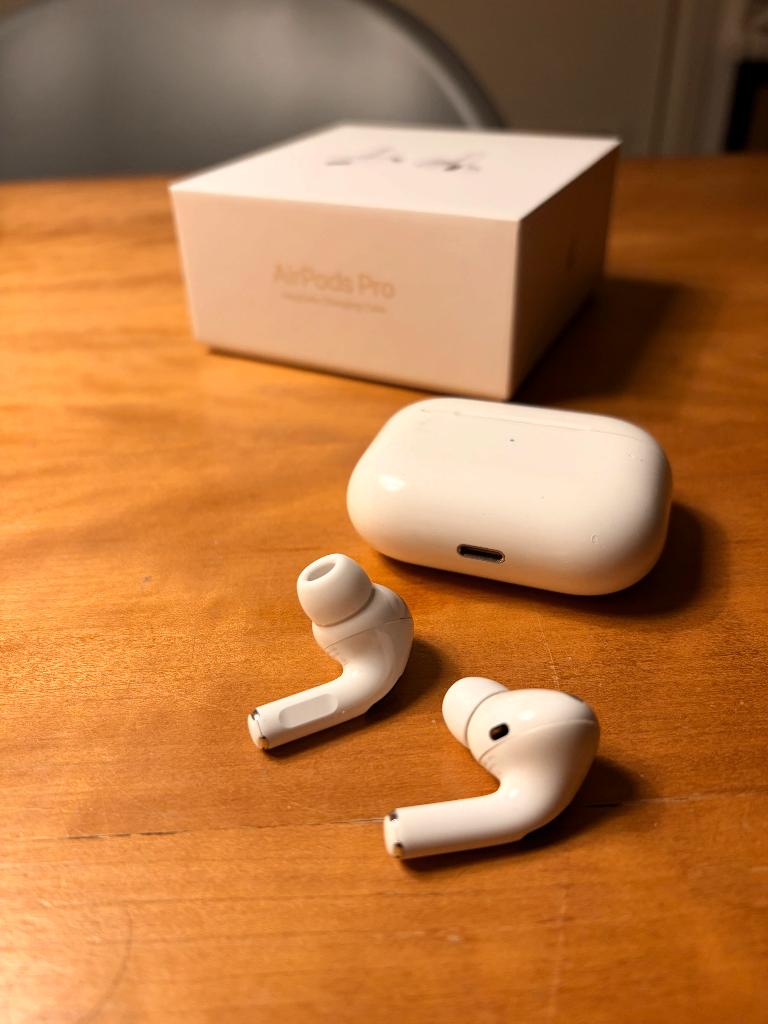 AirPods Pro, Telecommunicatie, Mobiele telefoons | Oordopjes, Ophalen of Verzenden, Gebruikt, In gehoorgang (in-ear), Bluetooth