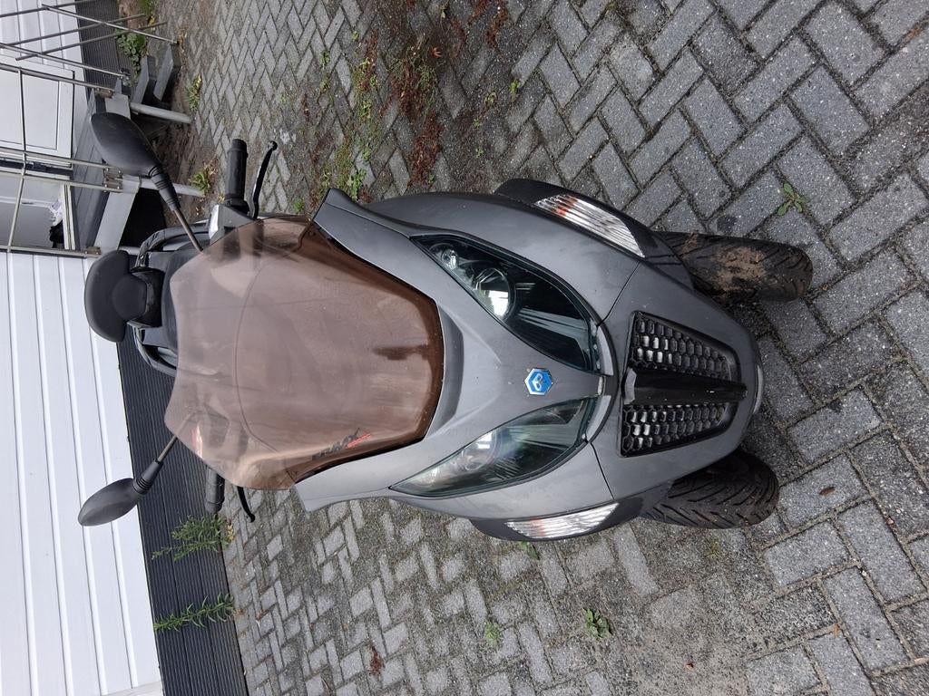 Mp3 500 piaggio & akropovic goed onderhouden top motor, Handvatverwarming, Scooter, Bedrijf