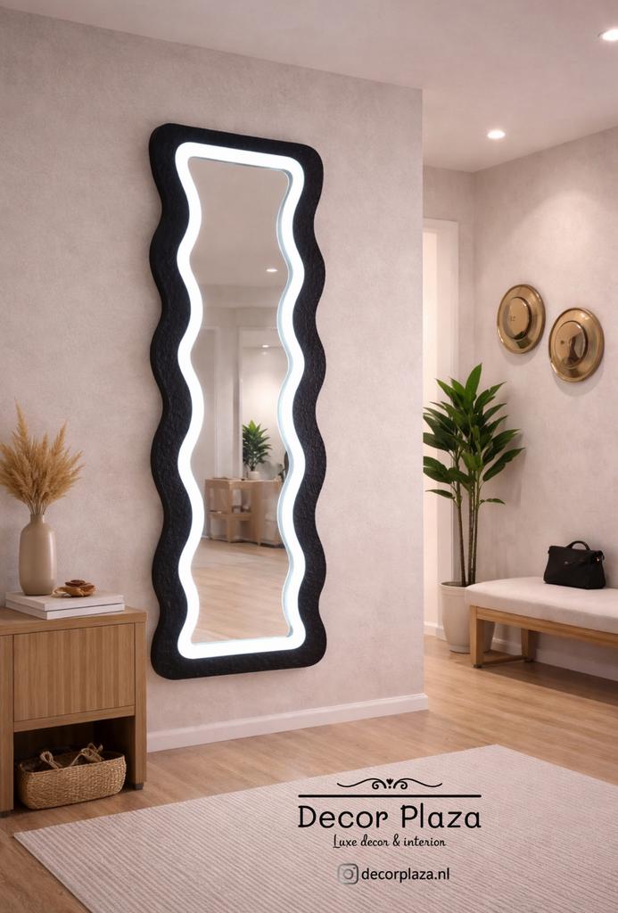 Nieuwe Luxe Fluffy Teddy Spiegels met Verlichting 4 kleuren!, Nieuw, Ophalen of Verzenden, Overige vormen, 150 tot 200 cm