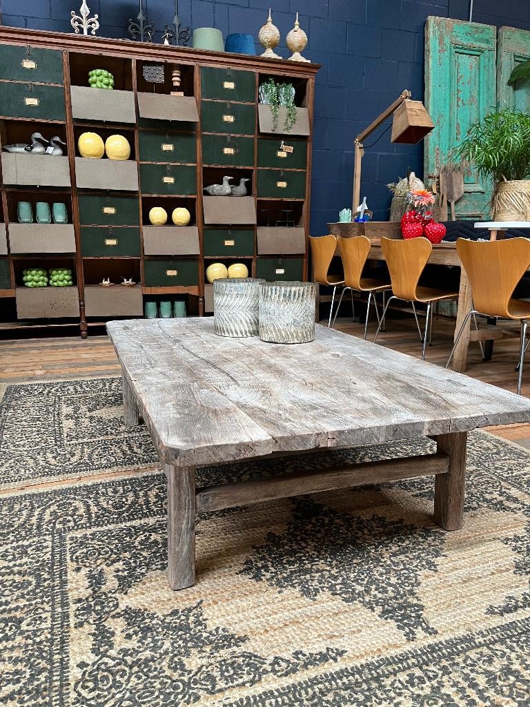 Oude houten grote salontafel - buitentafel - buiten tafel, Tuin en Terras, Tuintafels, Ophalen, Zo goed als nieuw, Rechthoekig