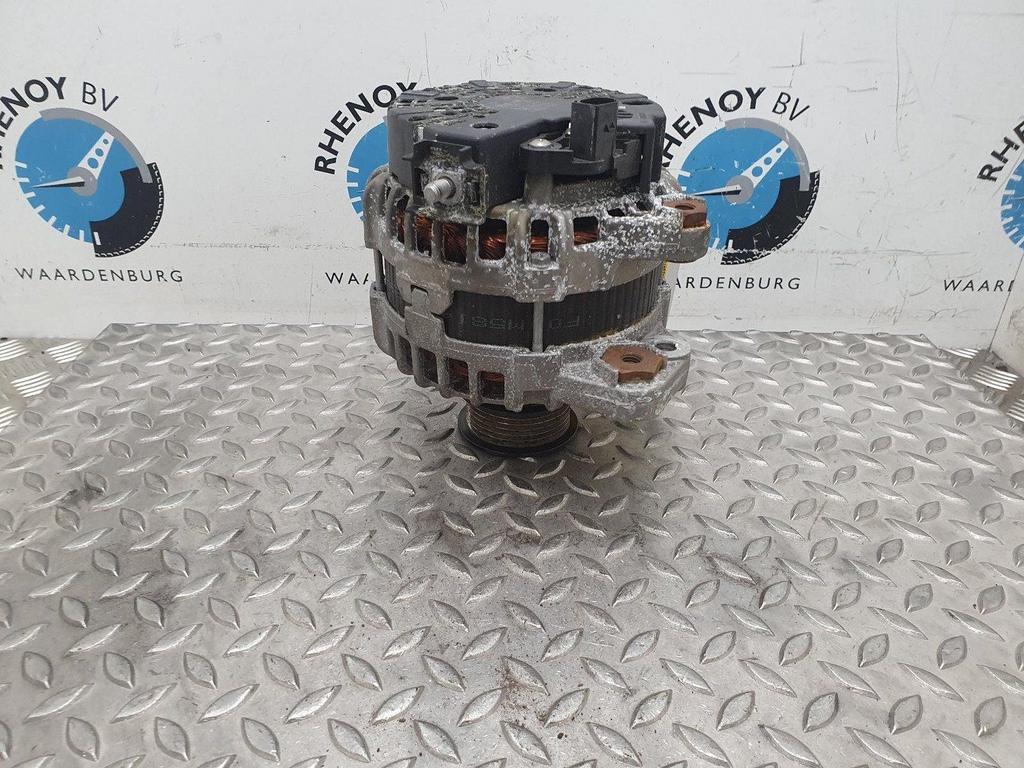 VOLVO V40 R-DESIGN DYNAMO 2015, Gebruikt, -, -, Ophalen of Verzenden