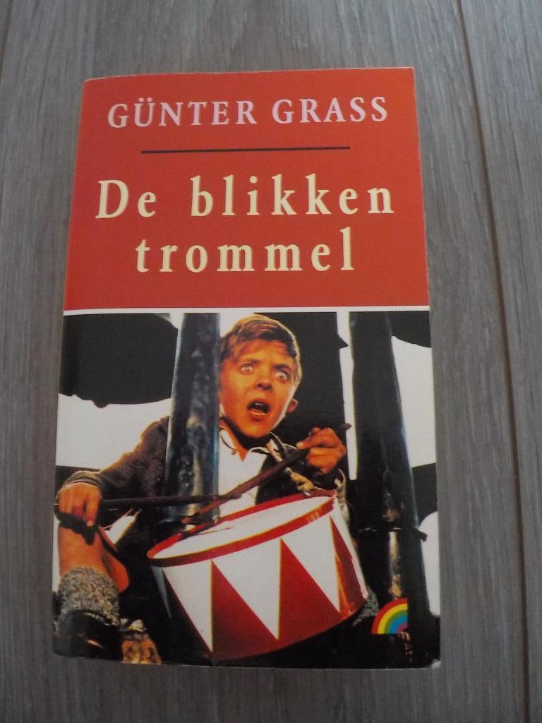 De Blikken Trommel Grass (roman), Boeken, Romans, Gelezen, Europa overig, Ophalen of Verzenden