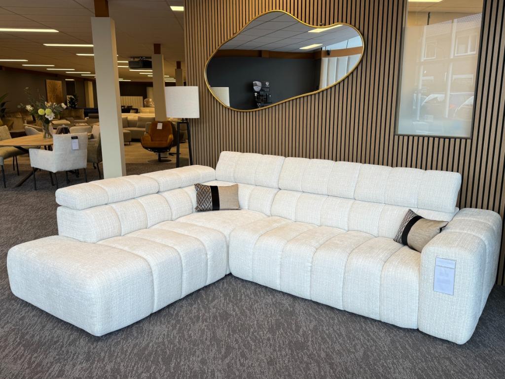 Direct ophalen | Bouclé bank| Comfort| Utrecht, Huis en Inrichting, Banken | Bankstellen, Ophalen, 250 tot 300 cm, Info@trendvortex.com