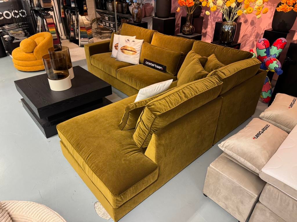 Luxe Velvet Hoekbank Pocket 310x250cm Groen Green Moss Uniek, Info@oosterbaanwonen.nl, Venus 31 8448CE Heerenveen, Hoekbank, Oosterbaan Wonen