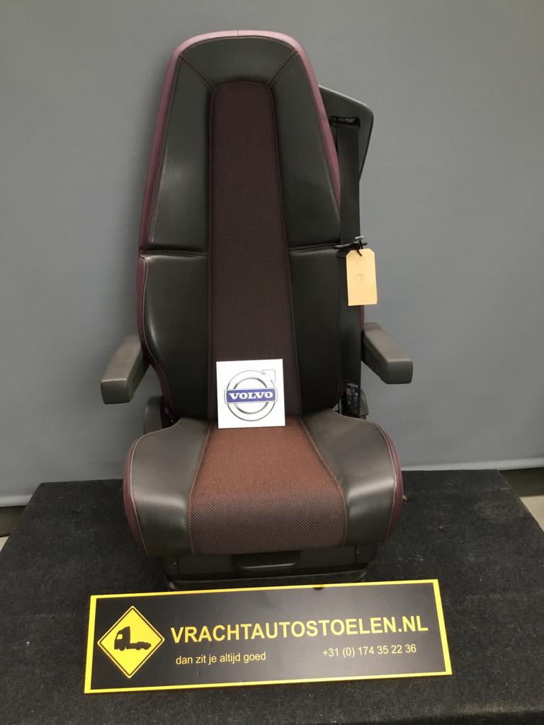 Gave kleur paars Volvo ISRI chauffeursstoel, Auto-onderdelen, Vrachtwagen-onderdelen, Volvo, Interieur en Bekleding, Gereviseerd