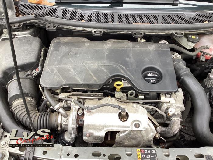 Motor van een Opel Astra, Gebruikt, -, -, Opel