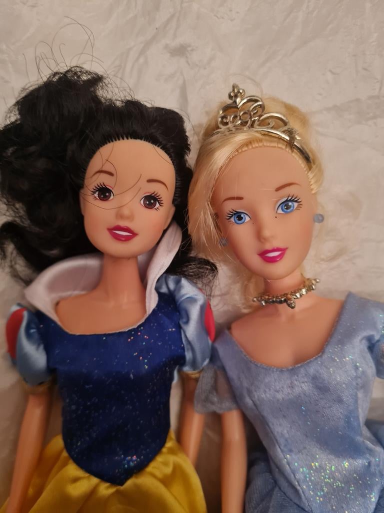 2 ZGAN Barbie Prinsessen Poppen, Kinderen en Baby's, Speelgoed | Poppen, Ophalen of Verzenden, Zo goed als nieuw, Barbie