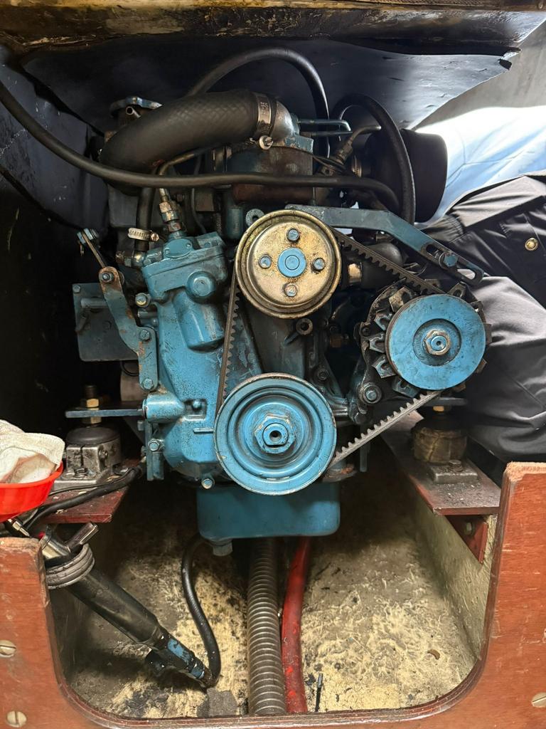 Buitenboordmotor vaarklaar maken – leerling met passie, Motor en Besturing