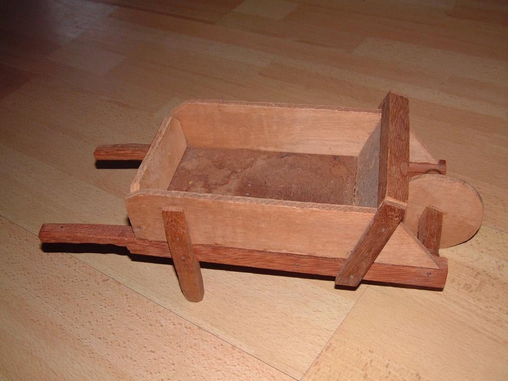 klein handgemaakt houten sier kruiwagentje kruiwagen, Ophalen of Verzenden, Gebruikt