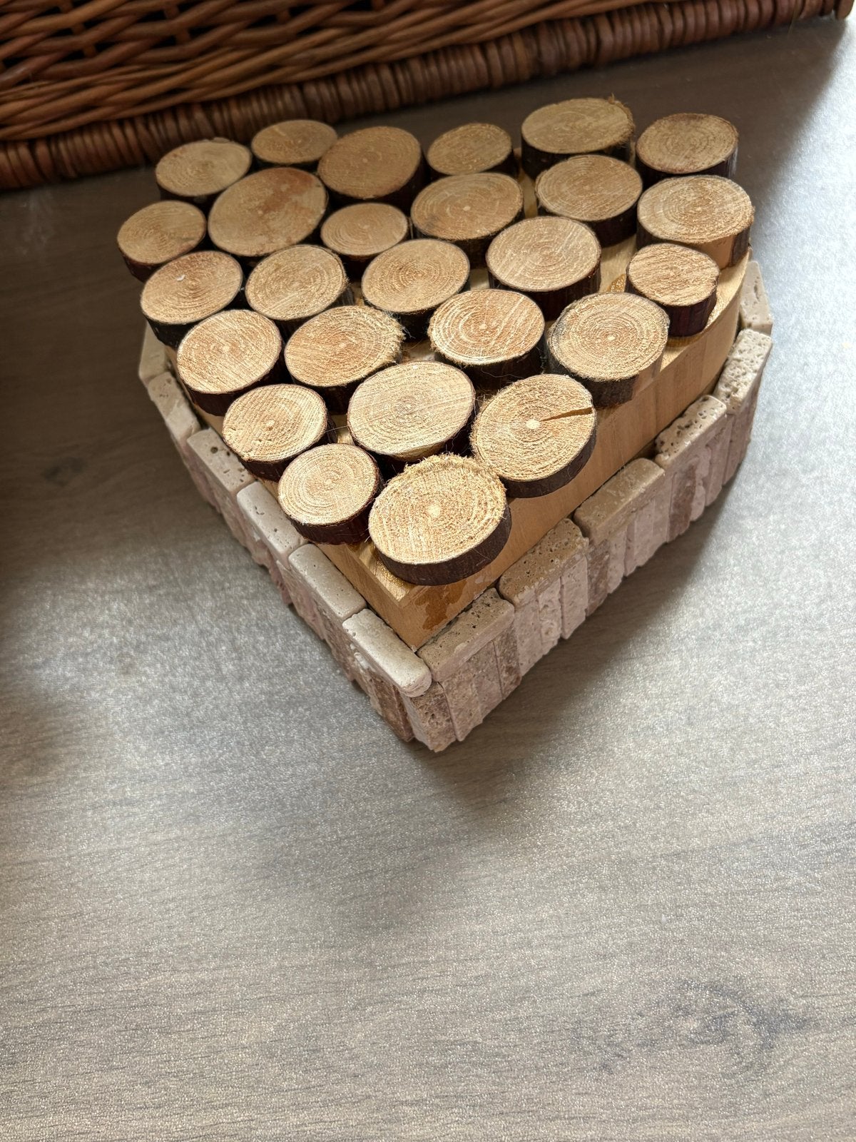 Houten hart doos met mozaïek en hout stukjes deksel, Hout, Meerkleurig, Nieuw, Ophalen of Verzenden