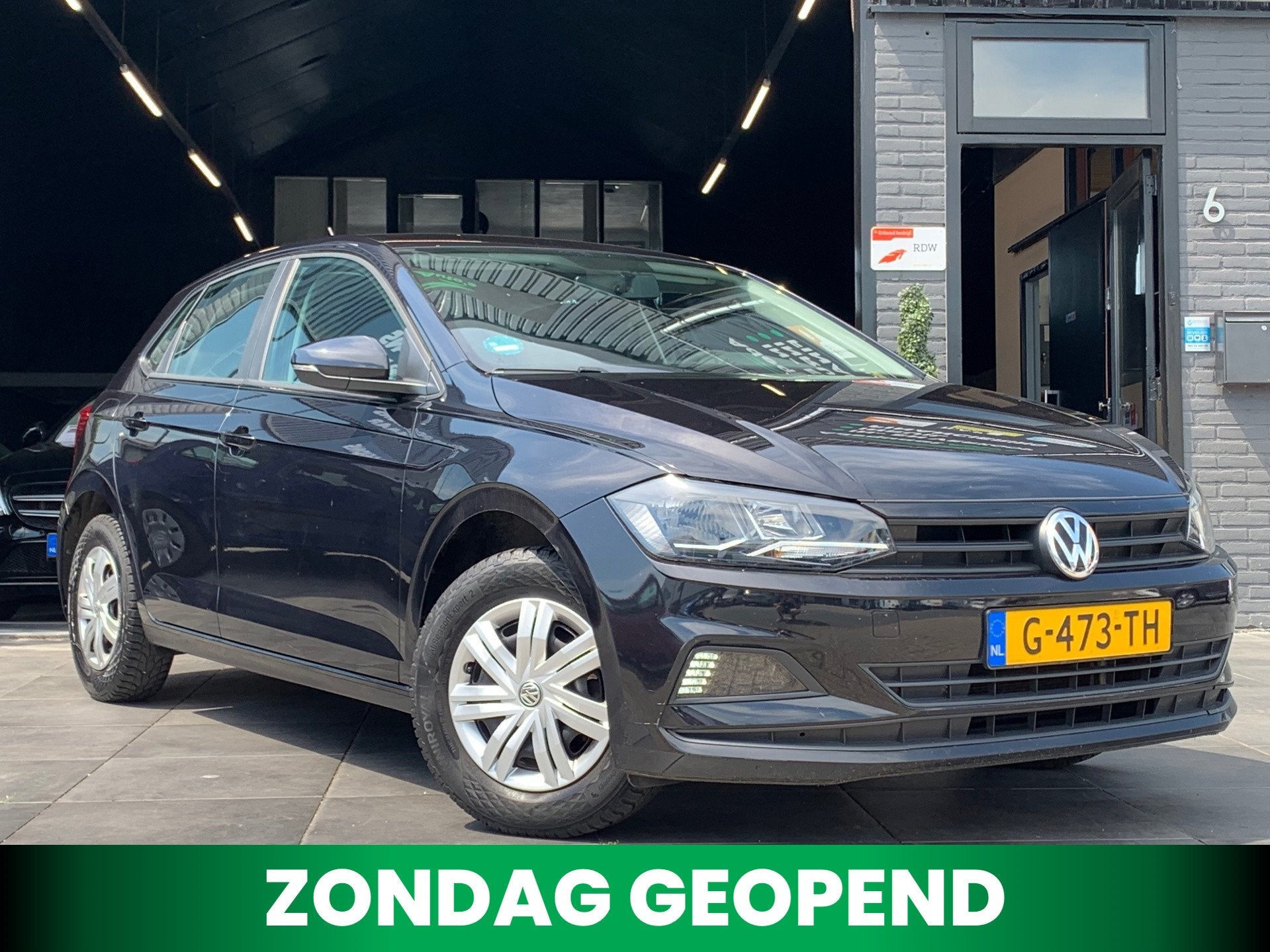Volkswagen Polo 1.0 MPI Comfortline Business|Trekhaak|Cruise, Auto's, Volkswagen, 1005 kg, Stof, Met garantie (alle), Start-stop-systeem