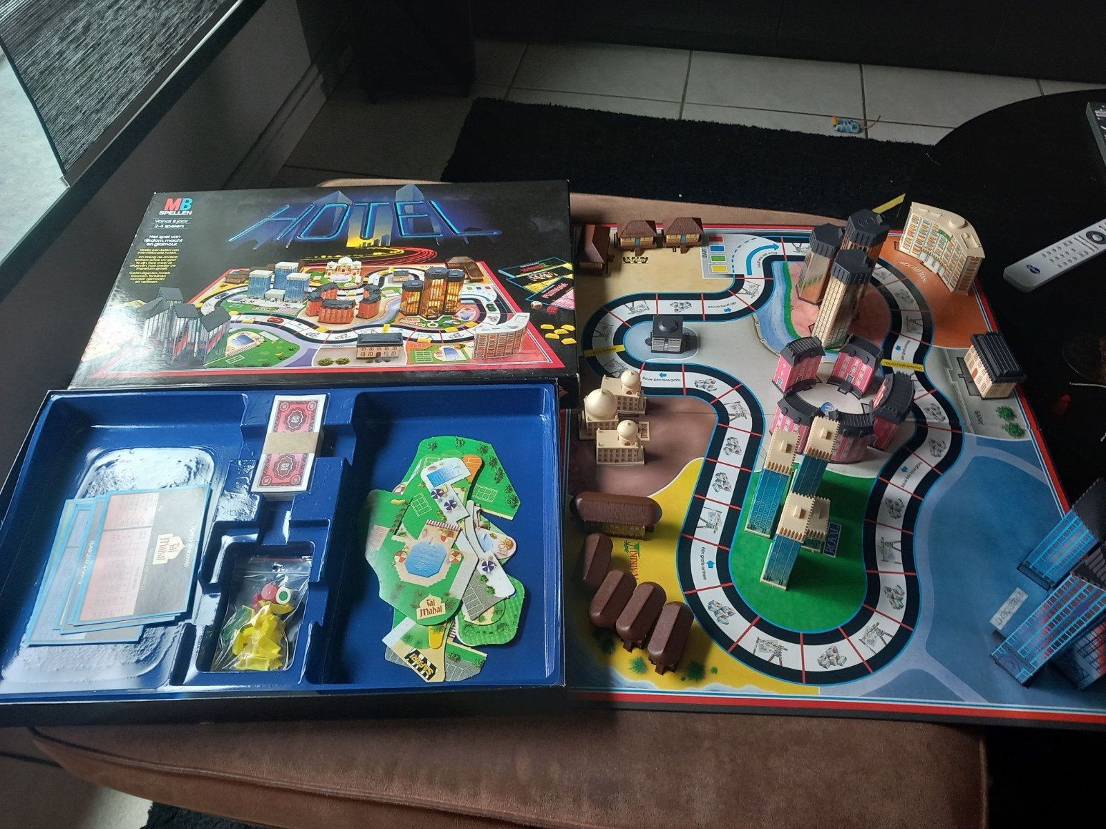 Hotel bordspel MB Spellen - nieuwstaat, Hobby en Vrije tijd, Gezelschapsspellen | Bordspellen, Consumentenservice@hasbro.nl, Ophalen of Verzenden