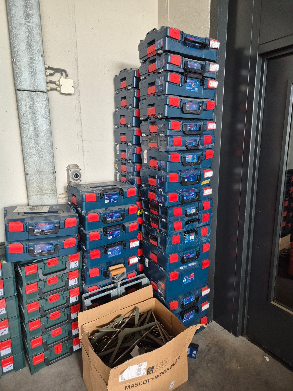 Grote partij gereedschapskoffers (Bosch, Makita, Metabo), Ophalen, Nieuw, Boor- en Schroefmachine