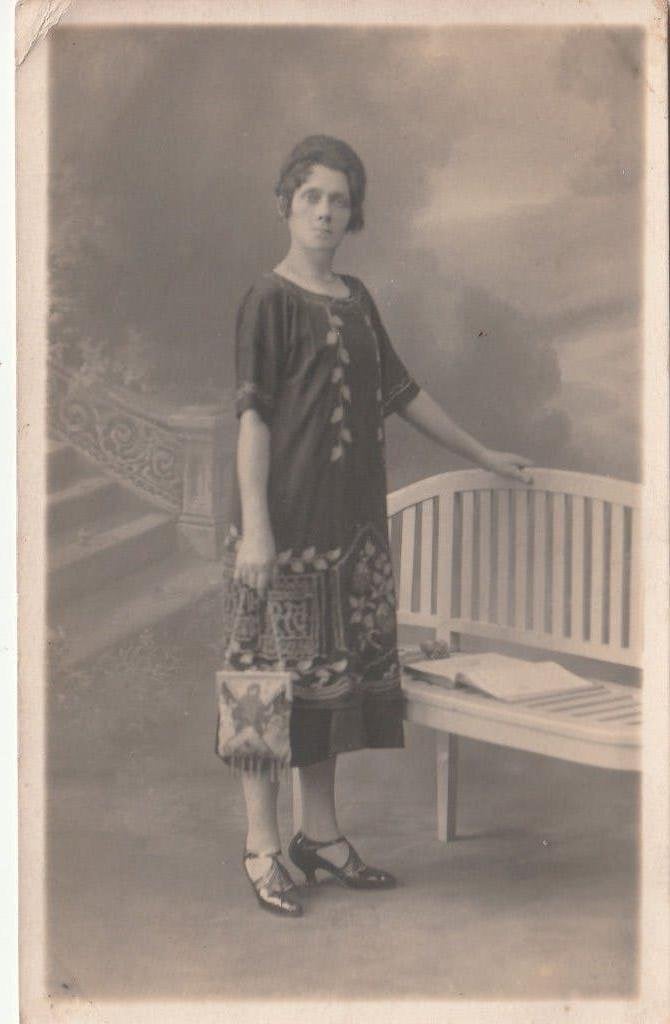 fotokaart  -  dame, Ophalen of Verzenden, Voor 1940, Klederdracht