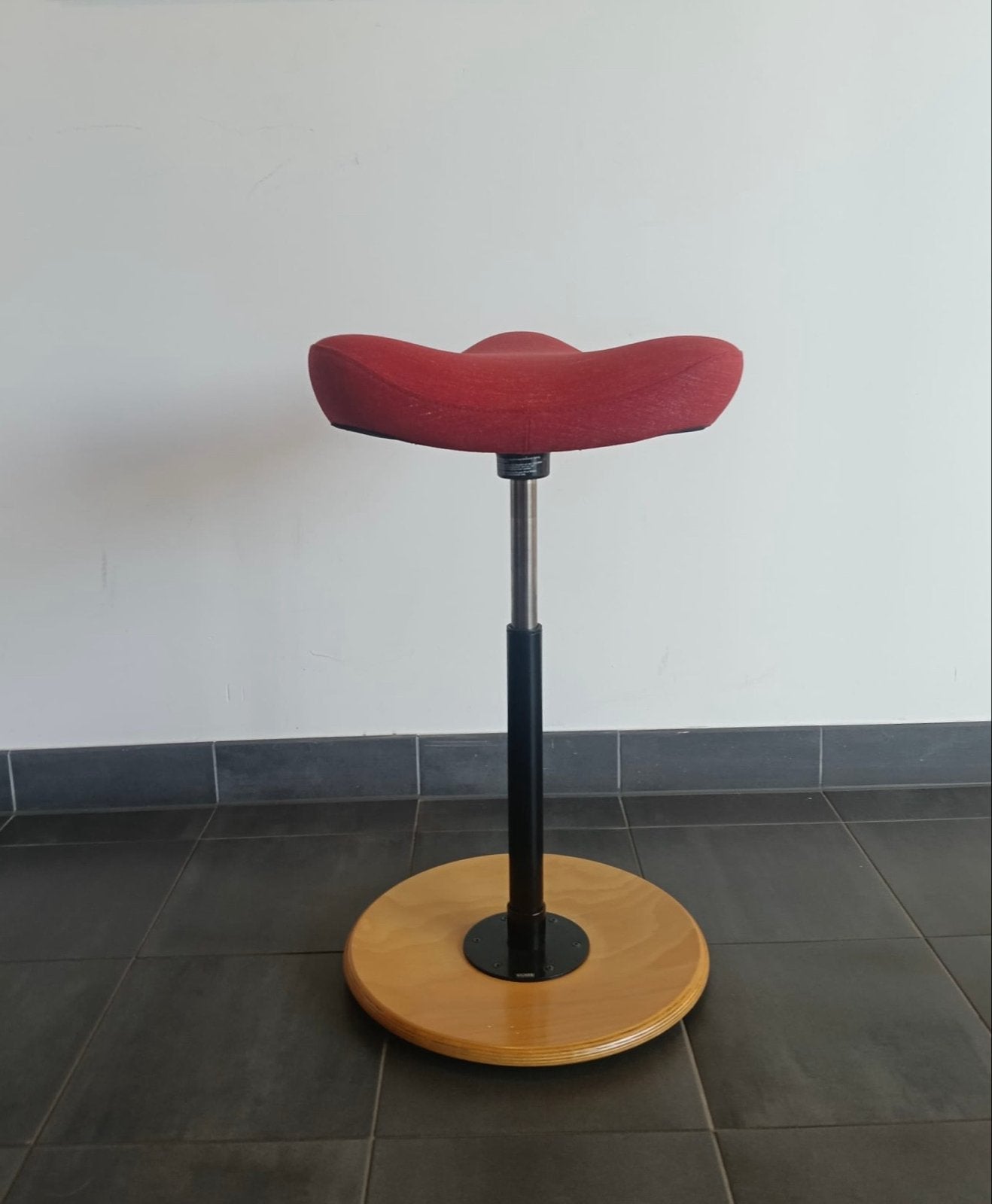 Stokke (Variér) Move zadelkruk - Per Øie - Rood, Ophalen, Gebruikt, Rood, Eén