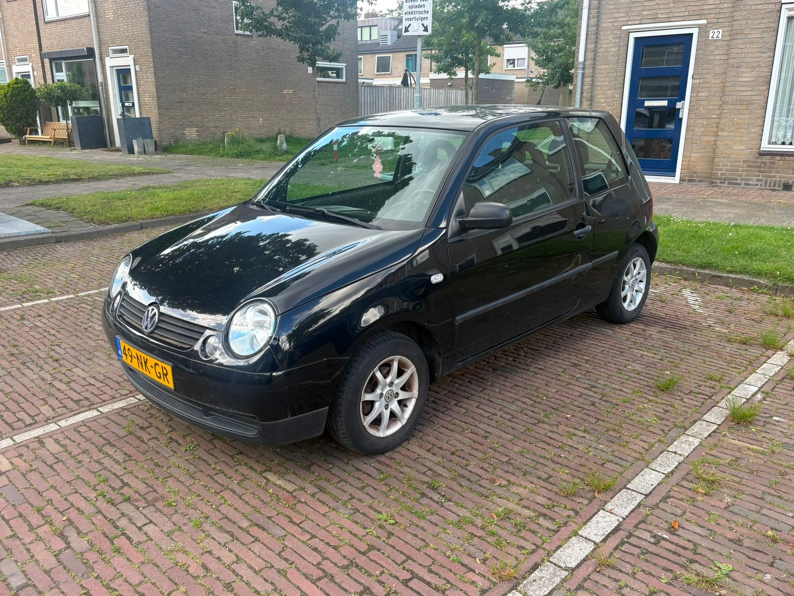 Volkswagen Lupo 1.4 44KW 2003 Zwart, Auto's, Voorwielaandrijving, 4 cilinders, 4 stoelen, Zwart