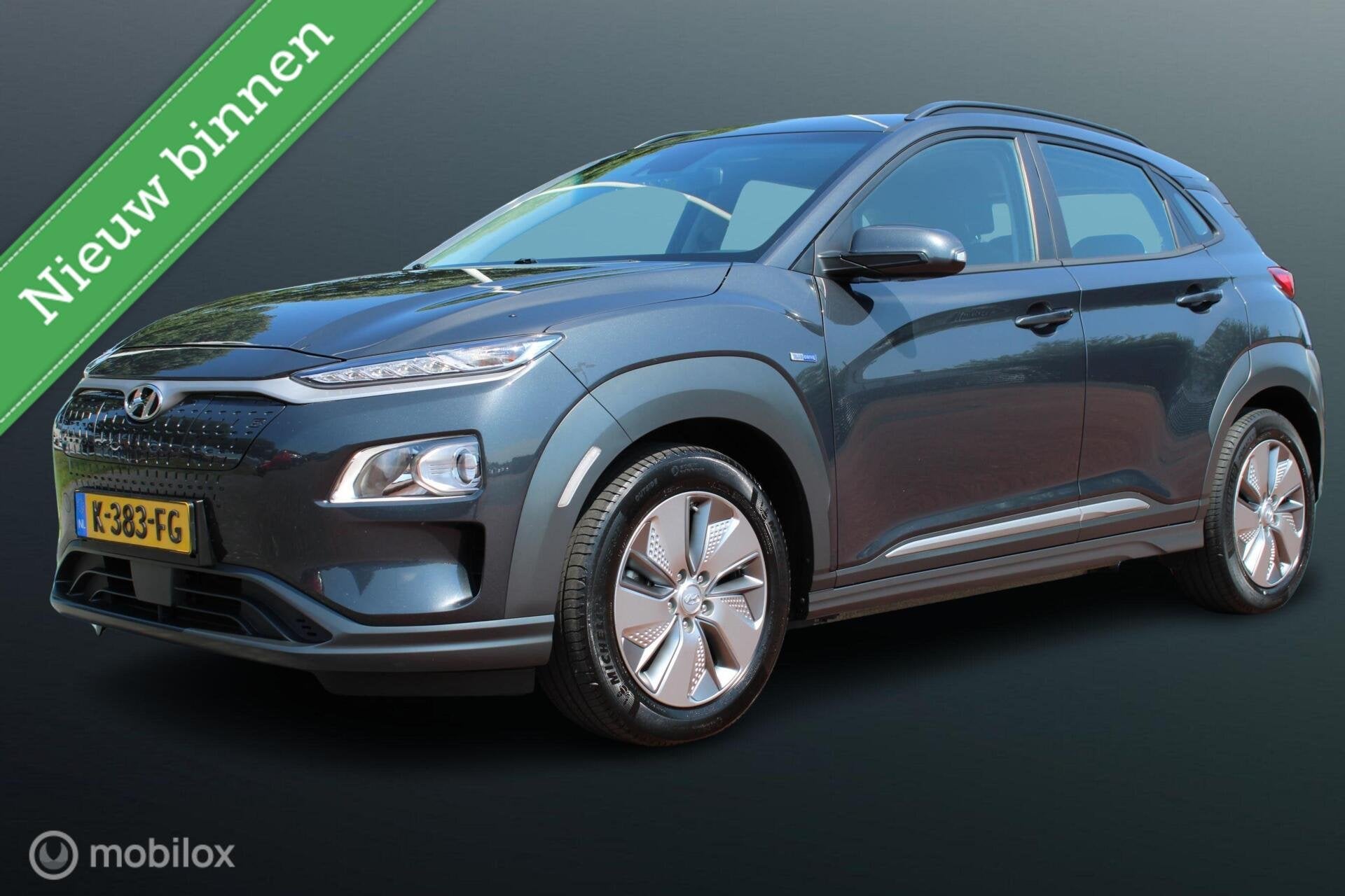 Hyundai Kona EV Comfort 64 kWh, 3 fase, Navi/App connect, Pd, Stof, Gebruikt, Zwart, Origineel Nederlands
