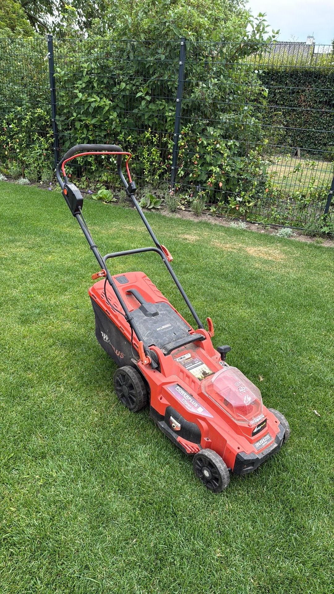 Defecte powerplus accu grasmaaier, Tuin en Terras, Grasmaaiers, Ophalen, Gebruikt