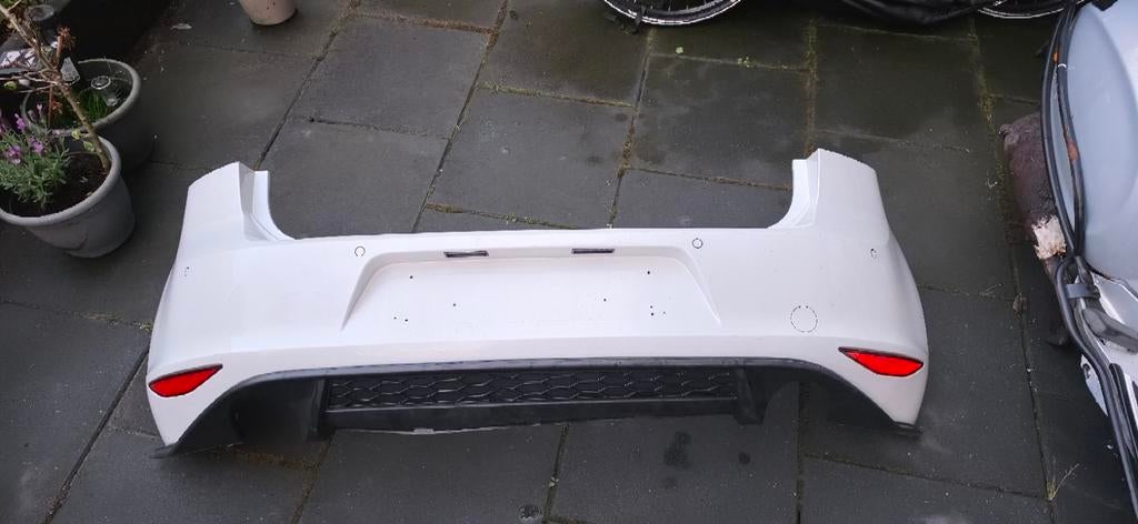 Achterbumper Volkswagen Golf 7 - Wit - Gebruikt, Auto-onderdelen, Carrosserie en Plaatwerk, Ophalen, Voor, Volkswagen, Bumper