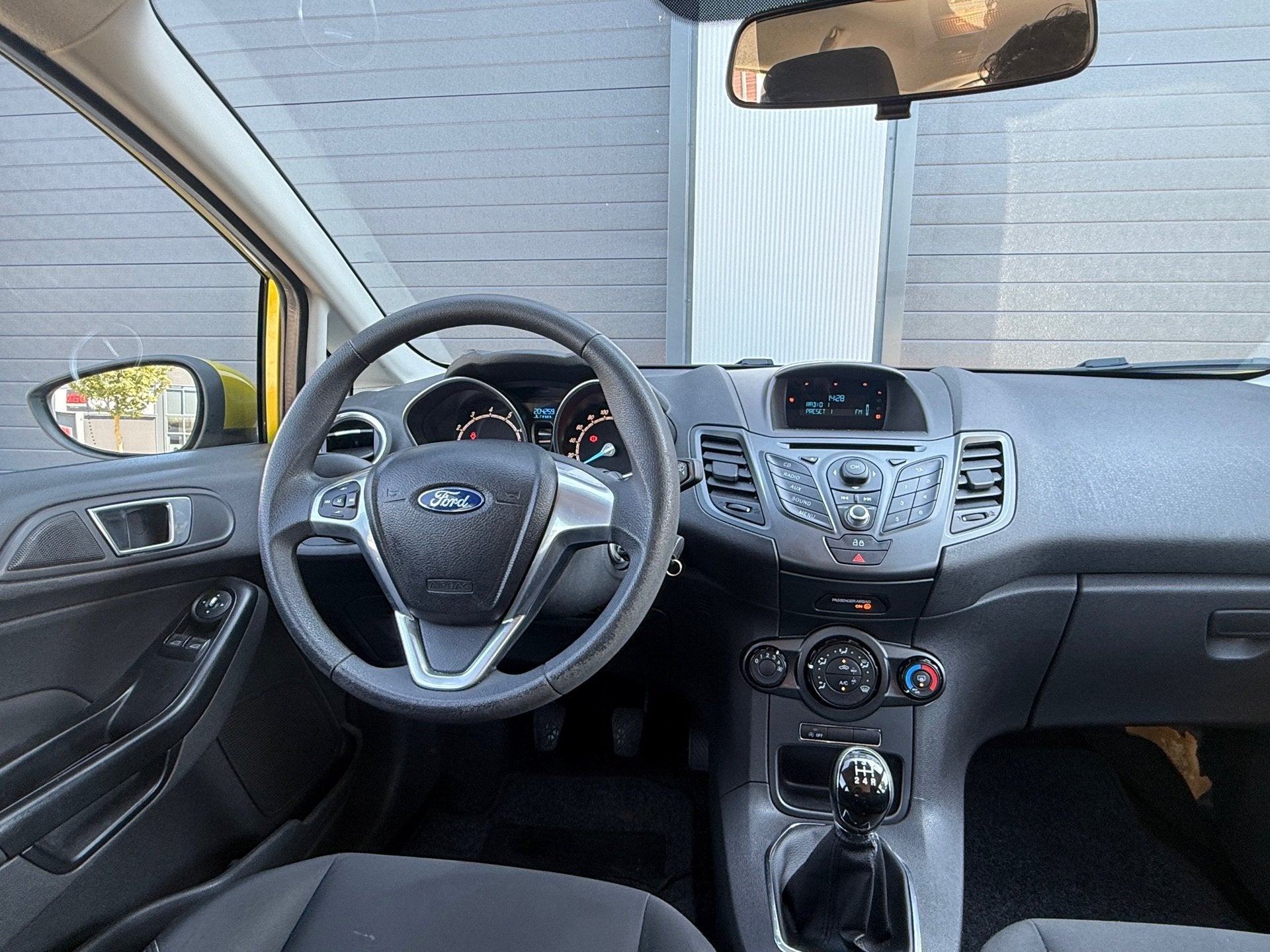 Ford Fiesta 1.0 Style / NAP / Elektrische Ramen / Trekhaak, Auto's, Ford, Euro 5, 525 kg, 23 km/l, Bedrijf