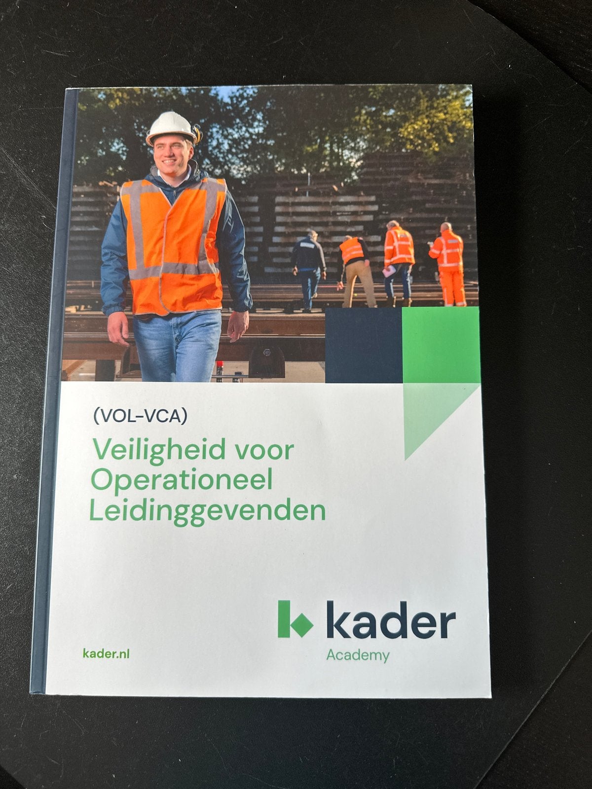 VOL-VCA Veiligheid voor Operationeel Leidinggevenden, Ophalen of Verzenden, Beta, Zo goed als nieuw, MBO
