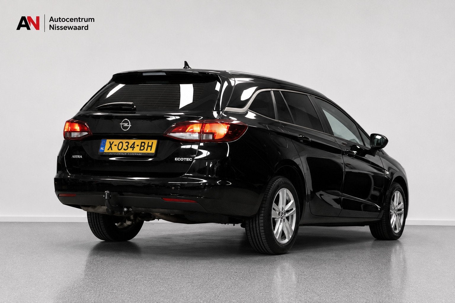Opel Astra Sports Tourer 1.0 Turbo 120 Jaar Edition |Carplay, Voorwielaandrijving, Stof, Gebruikt, 1178 kg