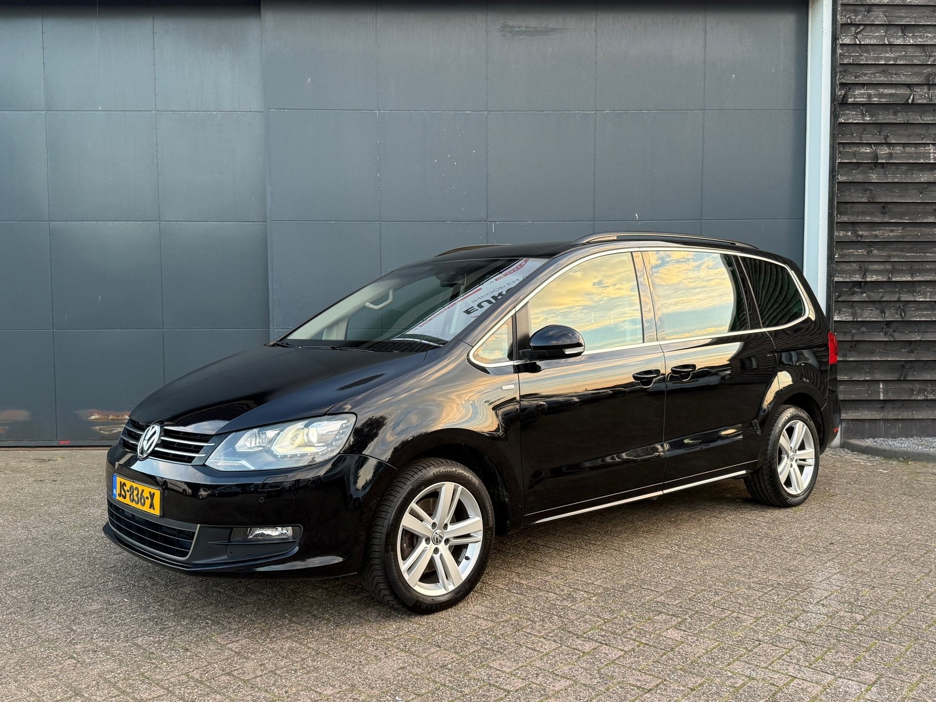 Volkswagen Sharan 1.4 TSI Highline 7p Automaat, Auto's, Euro 5, 4 cilinders, 150 pk, Zwart