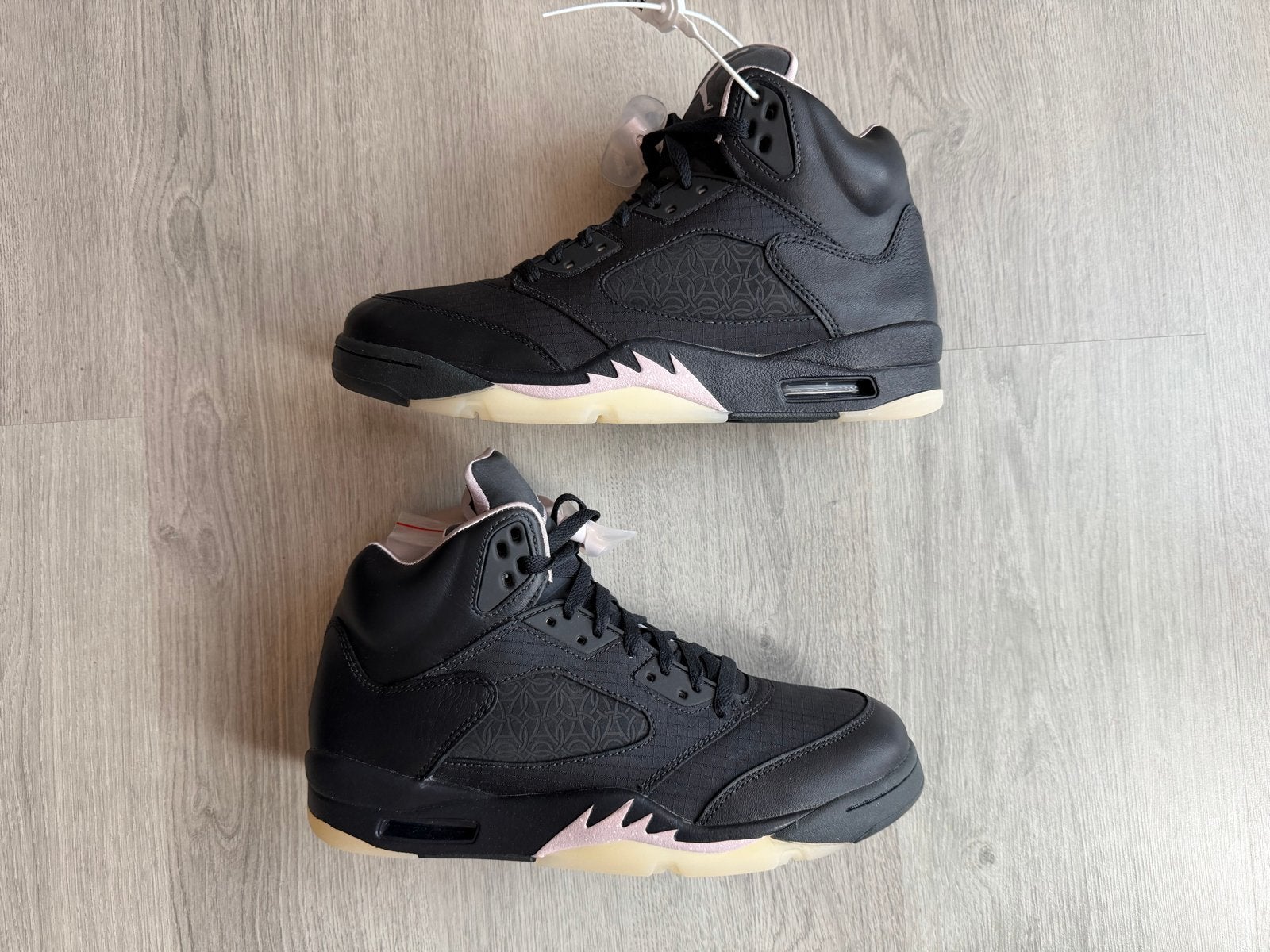 Paris Saint-Germain x Air Jordan 5 Retro ‘Off-Noir’, Zwart, Nieuw, Ophalen of Verzenden, Sneakers of Gympen