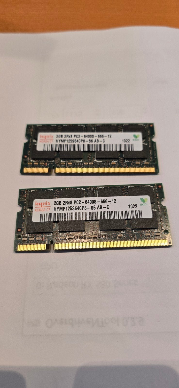 Hynix 2GB DDR2 RAM notebook geheugenmodule (2 stuks), Computers en Software, Gebruikt, Ophalen of Verzenden, DDR2, Laptop