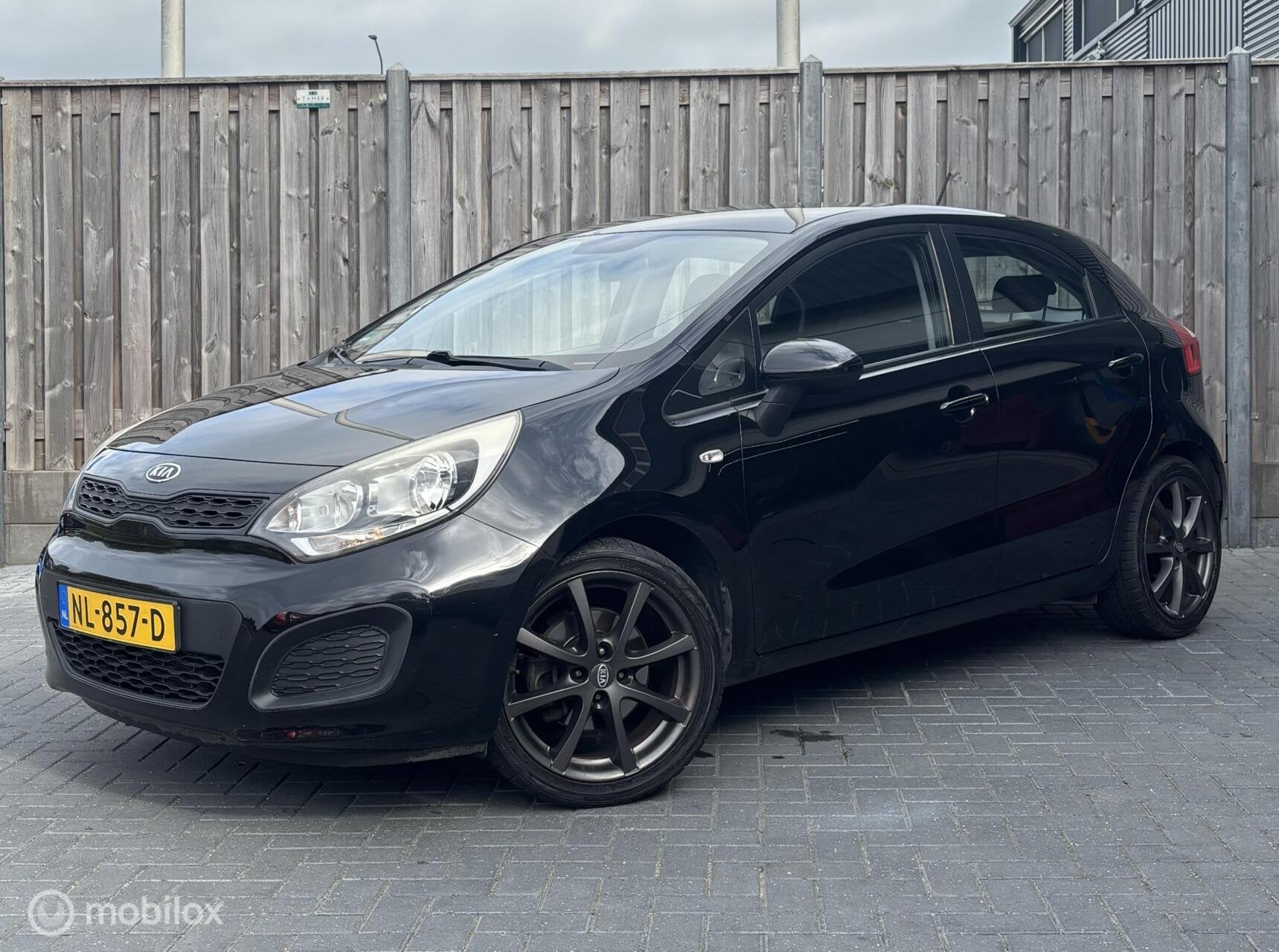 Kia Rio 1.4 CVVT Plus Pack/AIRCO/LM VELGEN/RADIO/, Auto's, Voorwielaandrijving, Euro 5, Zwart, Bedrijf