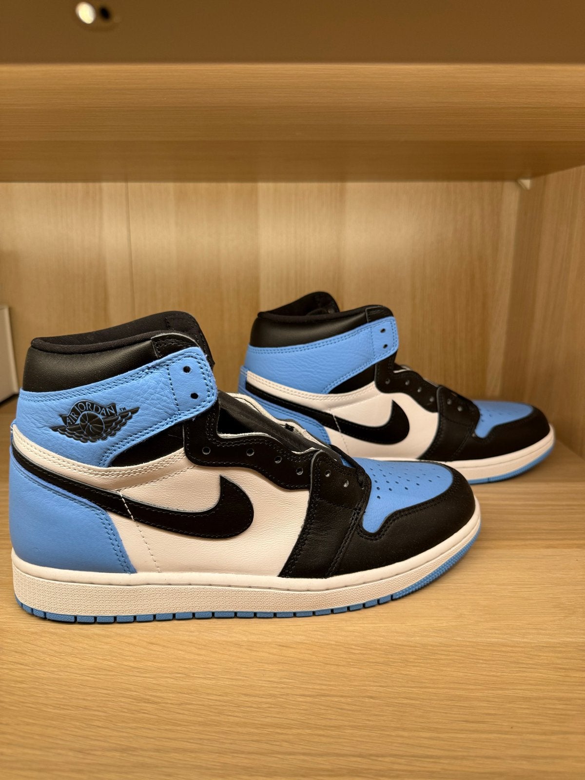 Nike Air Jordan 1 High UNC Blue, Kleding | Heren, Schoenen, Blauw, Nieuw, Ophalen of Verzenden, Sneakers of Gympen