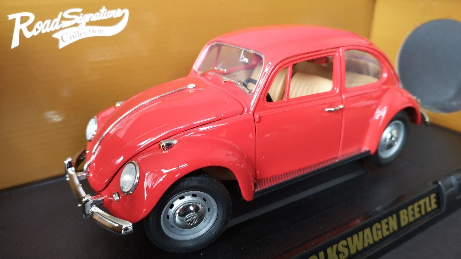 Volkswagen VW Beetle Kever 1967 1:18 Yatming Pol, Overige merken, Auto, ., Nieuw