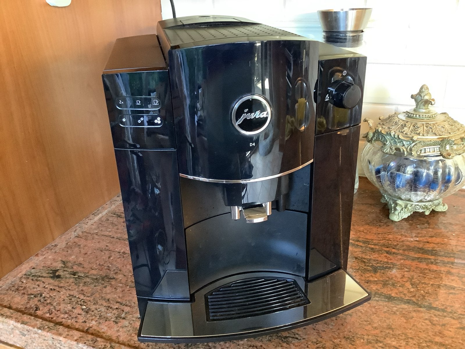 Jura D4 koffiemachine - Volautomatische espressomachine, Ophalen, Afneembaar waterreservoir, Gebruikt, Koffiemachine