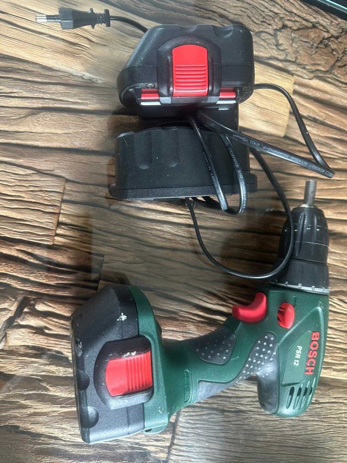 Een gebruikte Bosch PSR 12 accuboormachine, Doe-het-zelf en Verbouw, Gereedschap | Boormachines, Ophalen, Gebruikt, Minder dan 400 watt