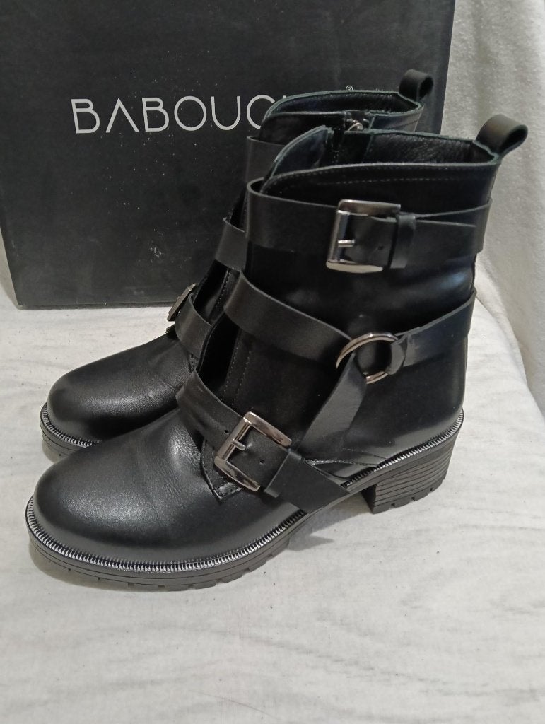 1396 NIEUW Babouche laarsjes maat 39 zwart, Zwart, Lage of Enkellaarzen, Nieuw, Ophalen of Verzenden