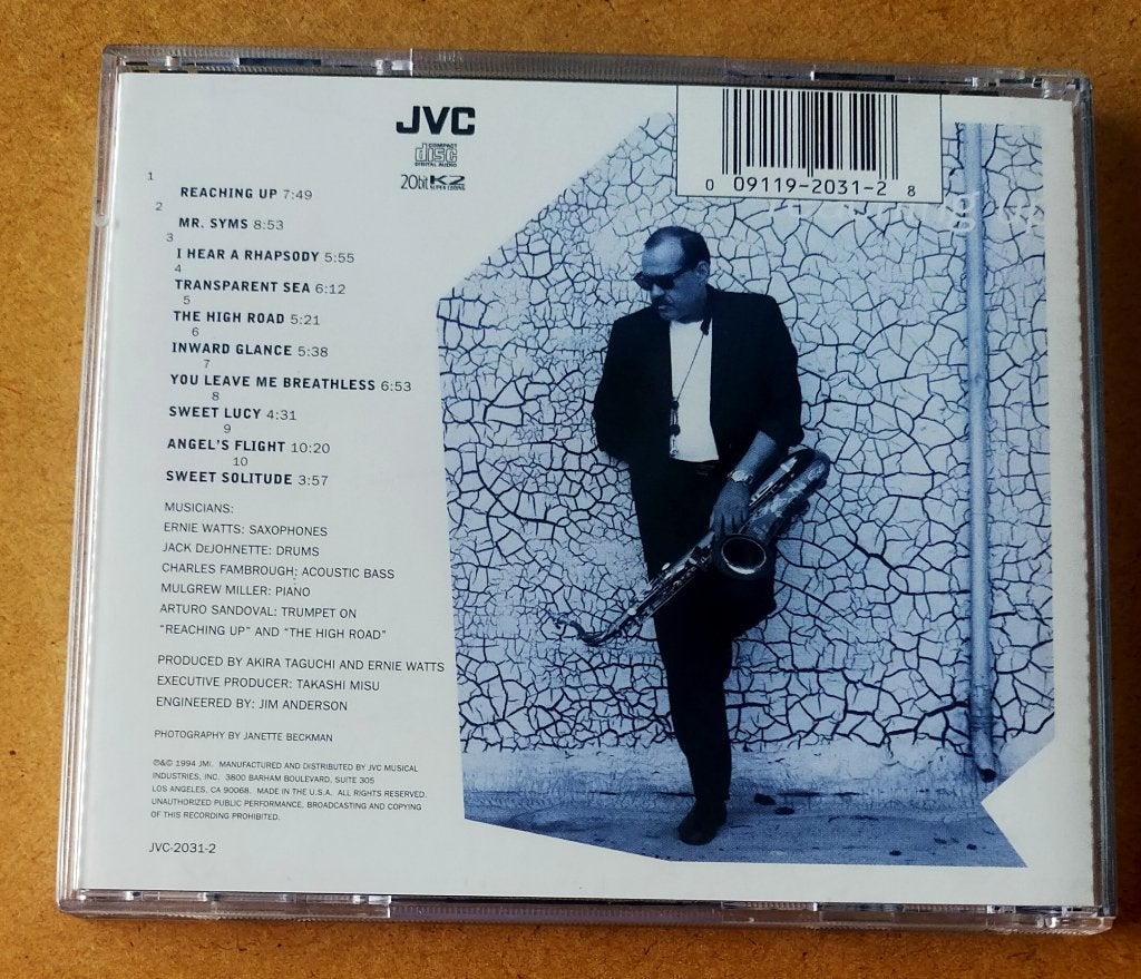 Ernie Watts - Reaching Up CD 1994 JVC Gesigneerd, Ophalen of Verzenden, Zo goed als nieuw, Jazz, Gesigneerd
