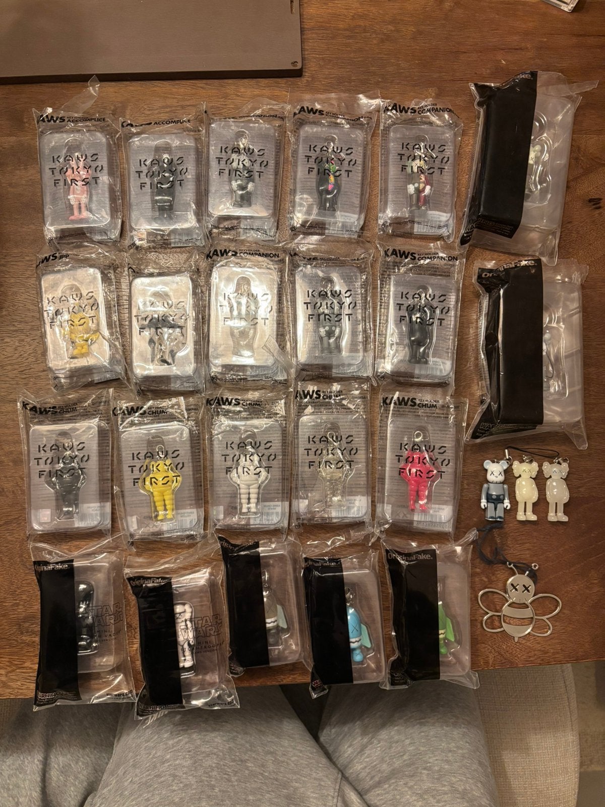 Kaws keychain collection, Verzamelen, Ophalen of Verzenden, Zo goed als nieuw