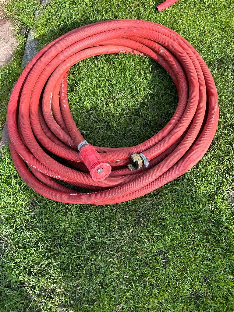 Brandweerslang, 2 meter met sproeikop, Ophalen of Verzenden, Zo goed als nieuw, Overige typen