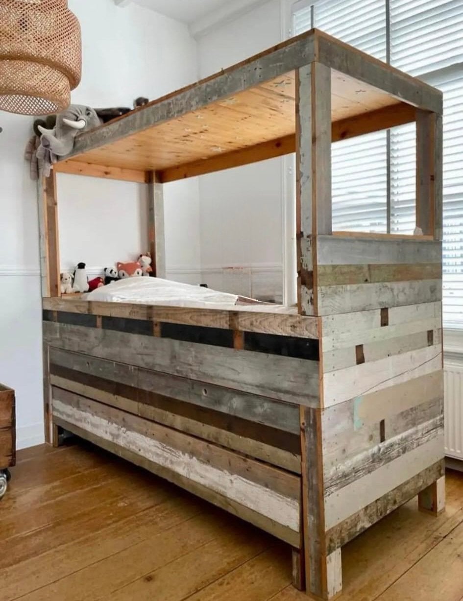 Design bed Roos van Piet Hein Eek!, Ophalen, Zo goed als nieuw, Hoogslaper