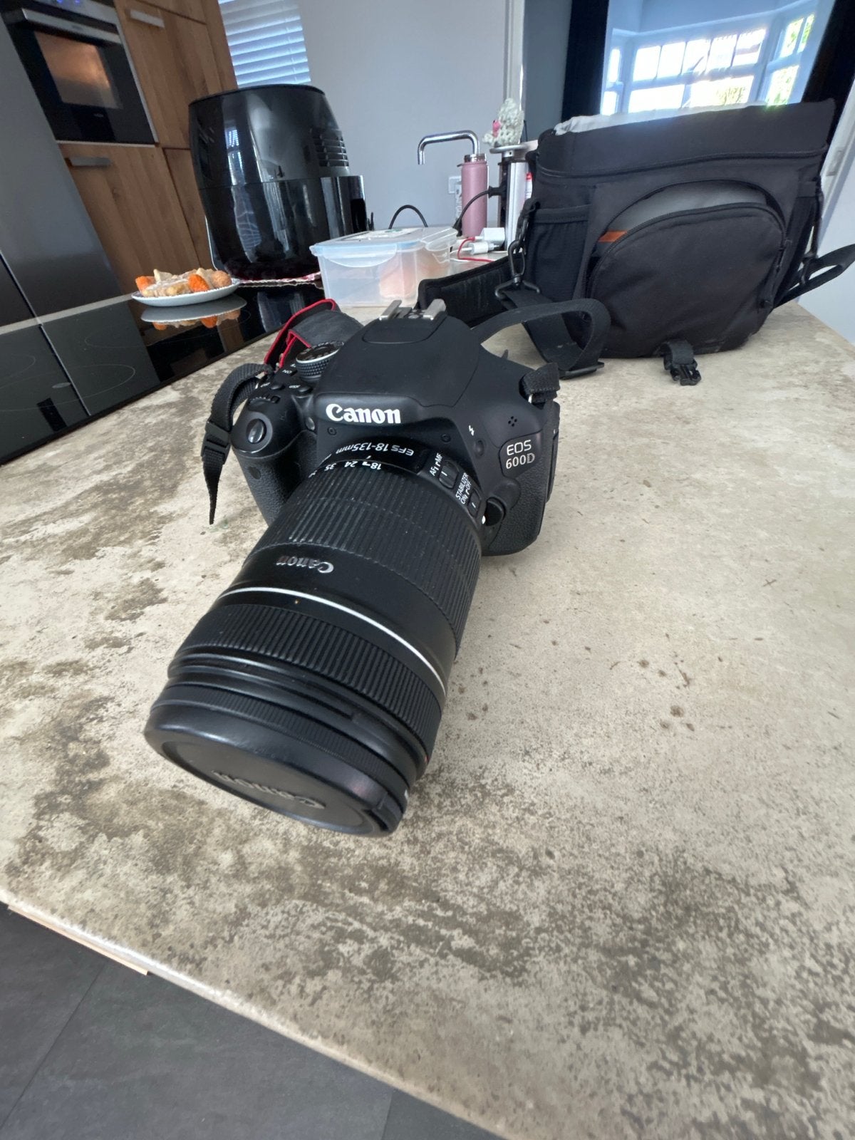 Canon EOS 600D Spiegelreflexcamera met 18-135mm lens, Audio, Tv en Foto, Gebruikt, Spiegelreflex, Canon, Beeldstabilisatie
