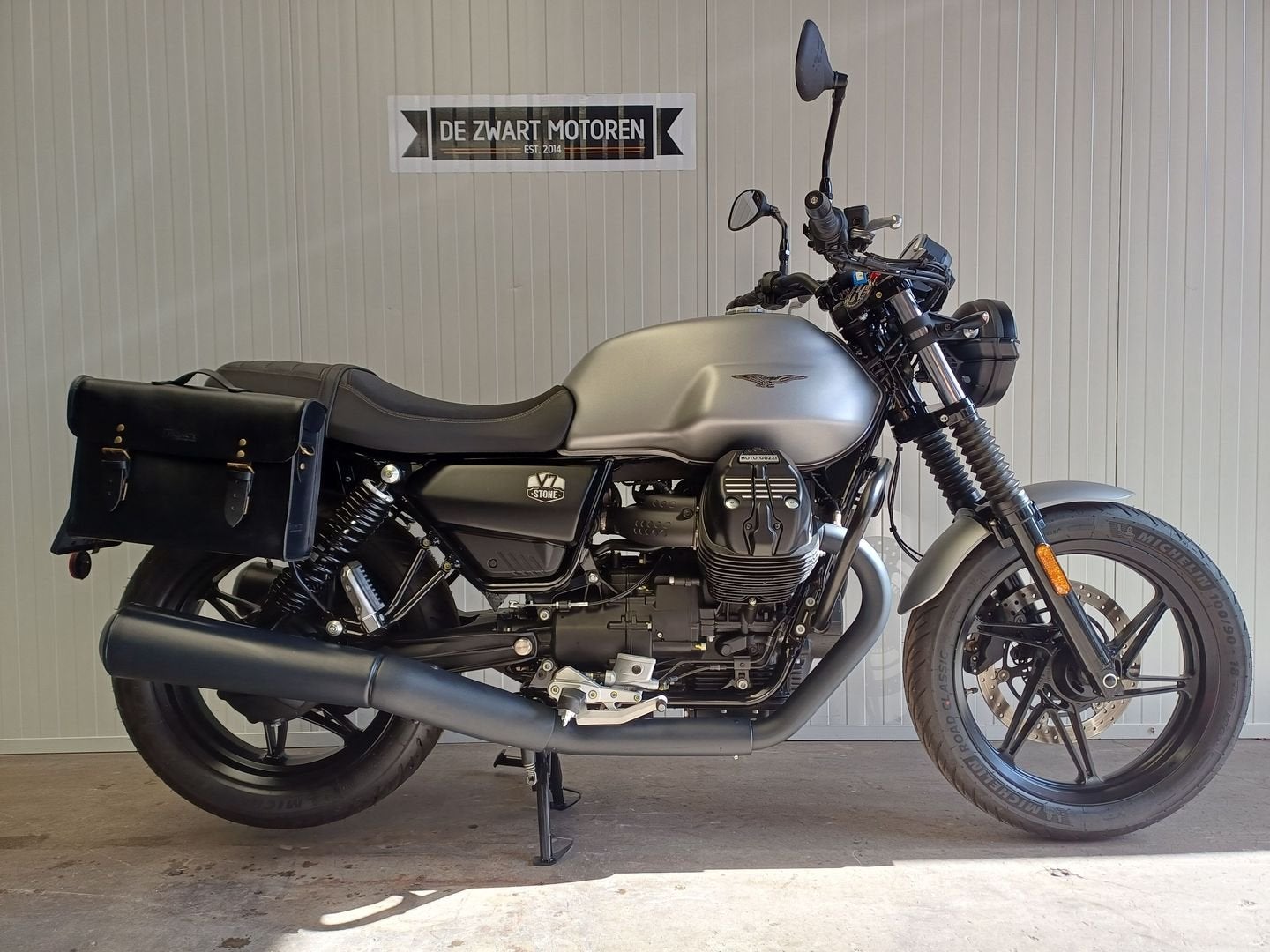 MOTO GUZZI V 7 april 2025 485 km Nieuwstaat 1e eigenaar!, 853 cc, 2 cilinders, Motorrijbewijs A, Bedrijf