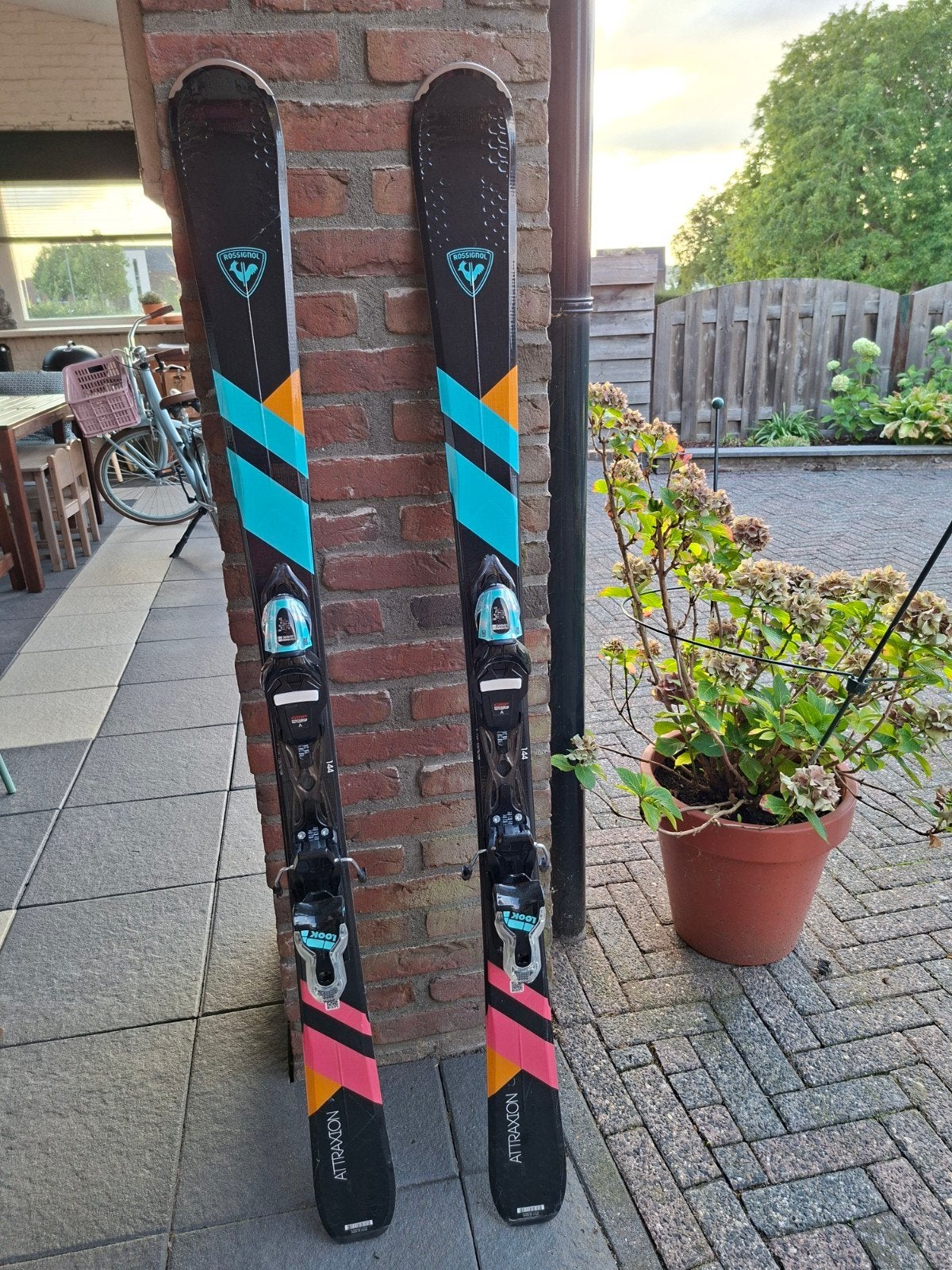 Rossignol Attraxion dames ski's 144cm - Zwart/Roze, Ophalen