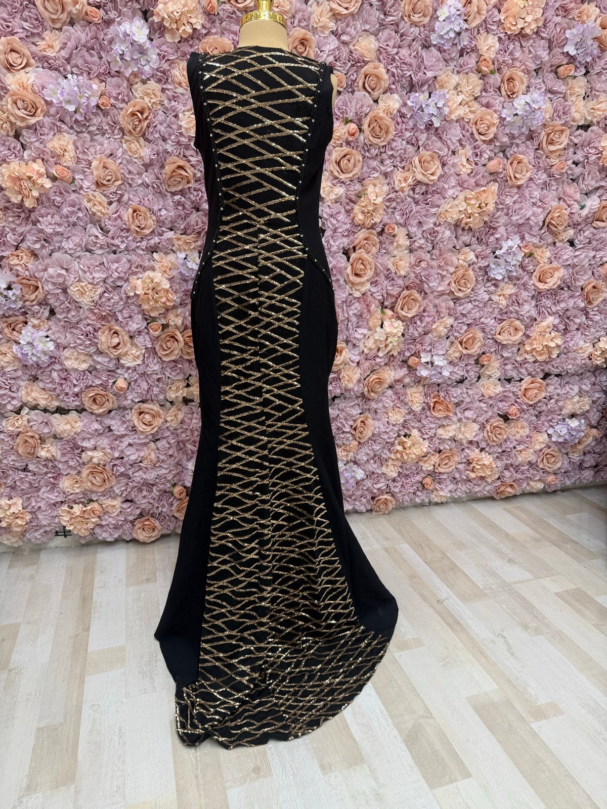 Nieuwe Zwart met Goud Gala/Avondjurk - Winkelopruiming, Kleding | Dames, Maat 38/40 (M), Zwart, Nieuw, Ophalen of Verzenden