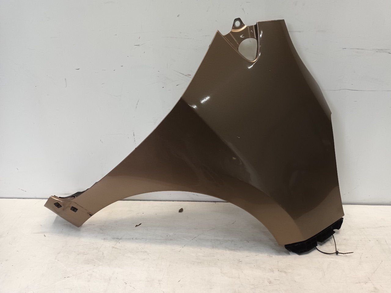 Spatbord rechts voor Kia Picanto, Onderdelen@venauto.nl, Van der Ven Autorecycling B.V., Ettenseweg 76, 4706 PB Roosendaal, The Netherlands