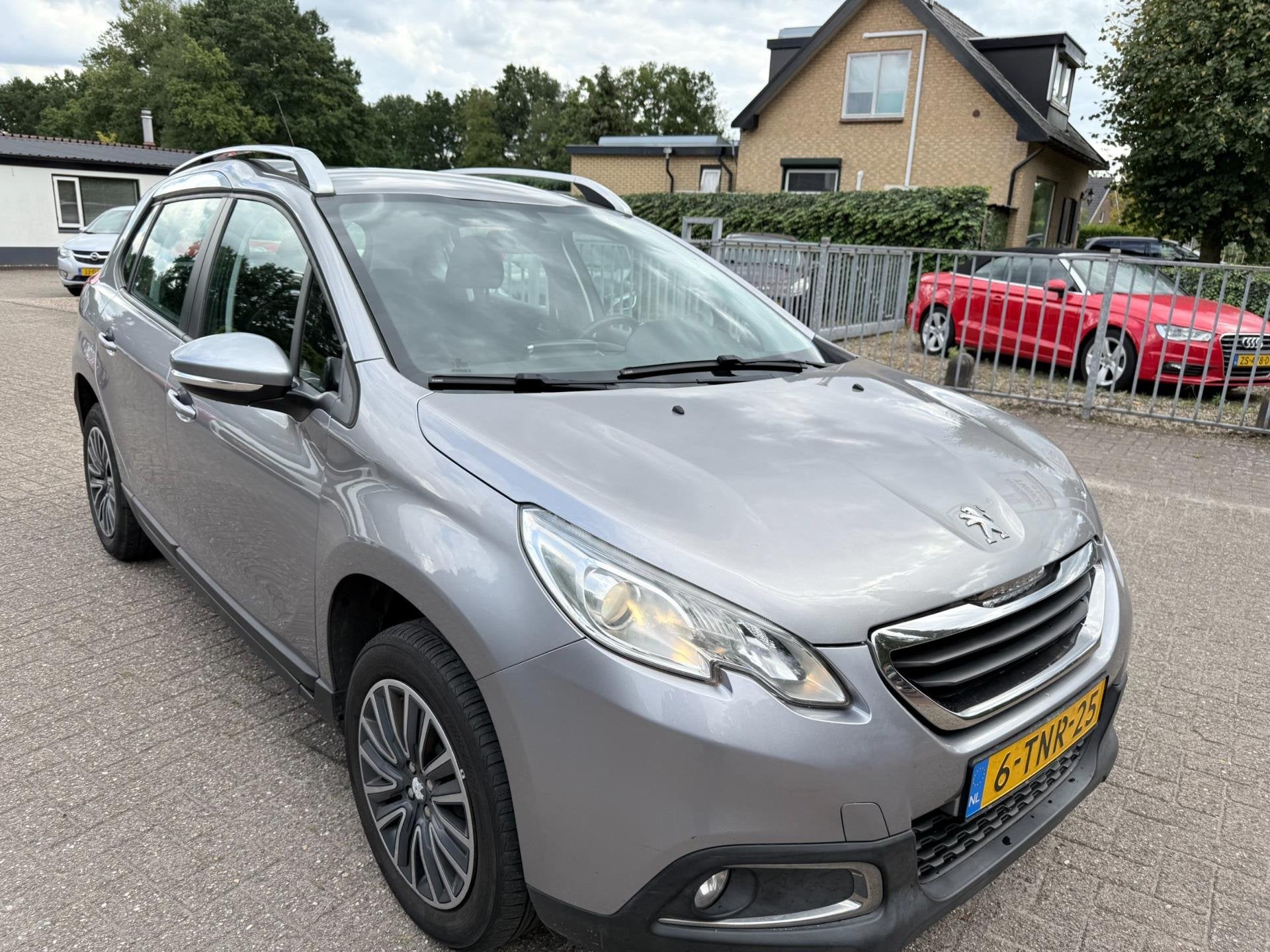 Peugeot 2008 1.2 VTi Active ECC NAVI CRUISE PDC NAP, Auto's, Voorwielaandrijving, Euro 5, Stof, 1199 cc